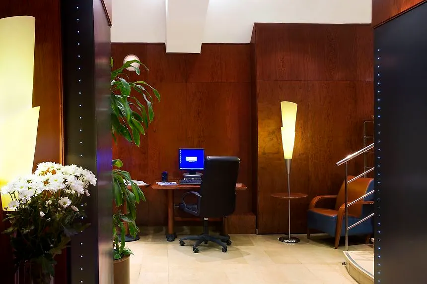 ***  Hotel H10 Raco del Pi Barcelona España