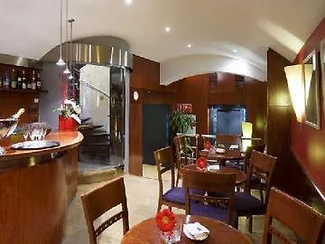 Hotel H10 Raco del Pi Barcelona